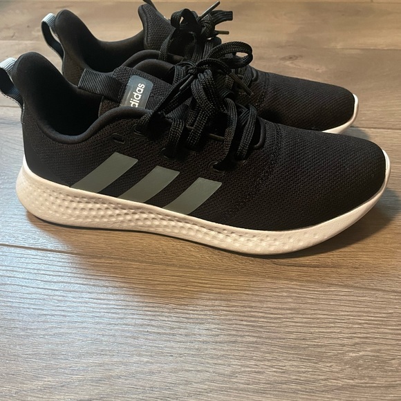 Like New Puremotion Athletic sneaker from Adidas - Picture 2 of 5